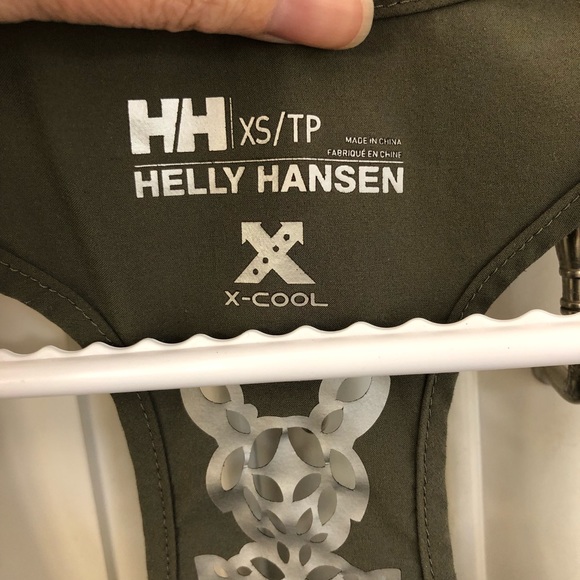 Light billowy Helly Hansen X-Cool tank top - Picture 8 of 8